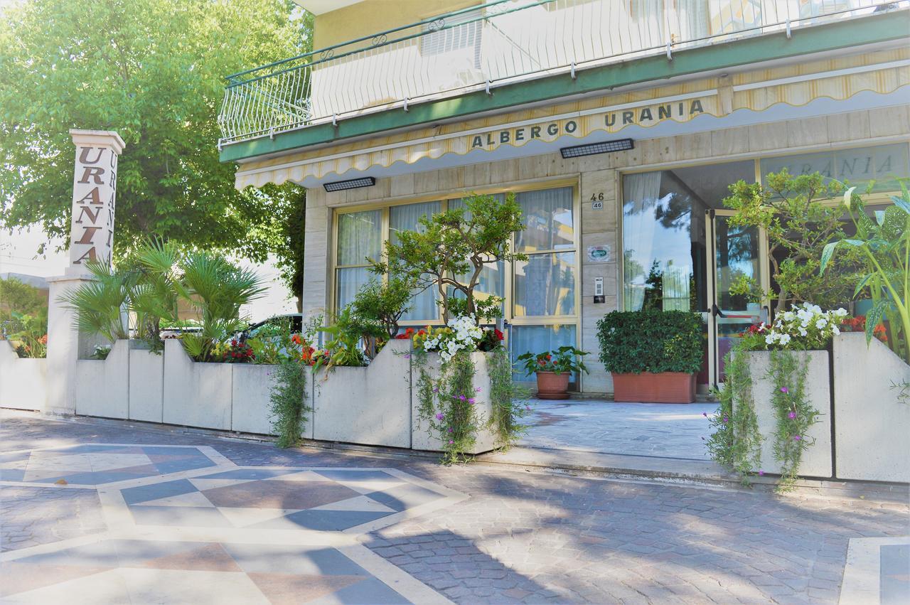 Urania 호텔 Fogliano Marina 외부 사진